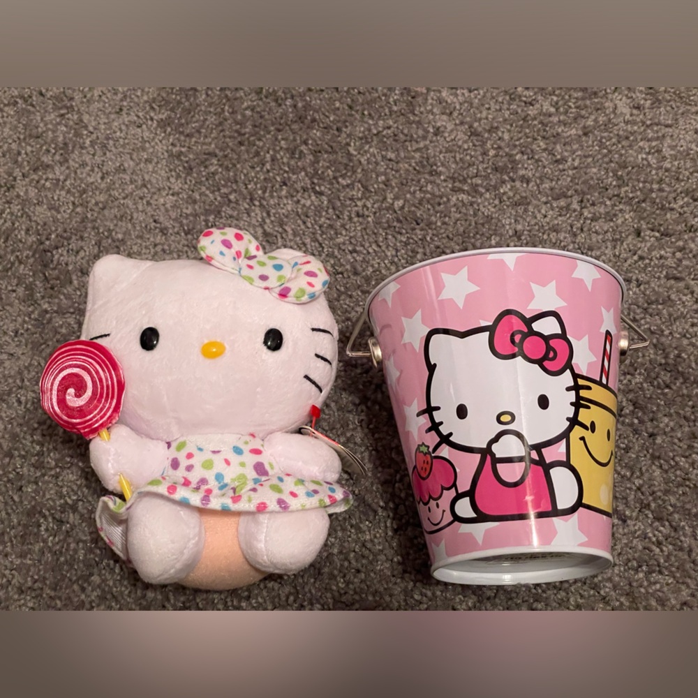 Hello kitty beanie babies